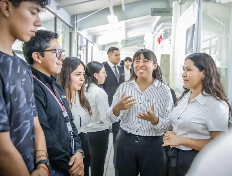 Alumnos de la Universidad Tecnológica de Tecamachalco presentan sus proyectos finales del Cuatrimestre